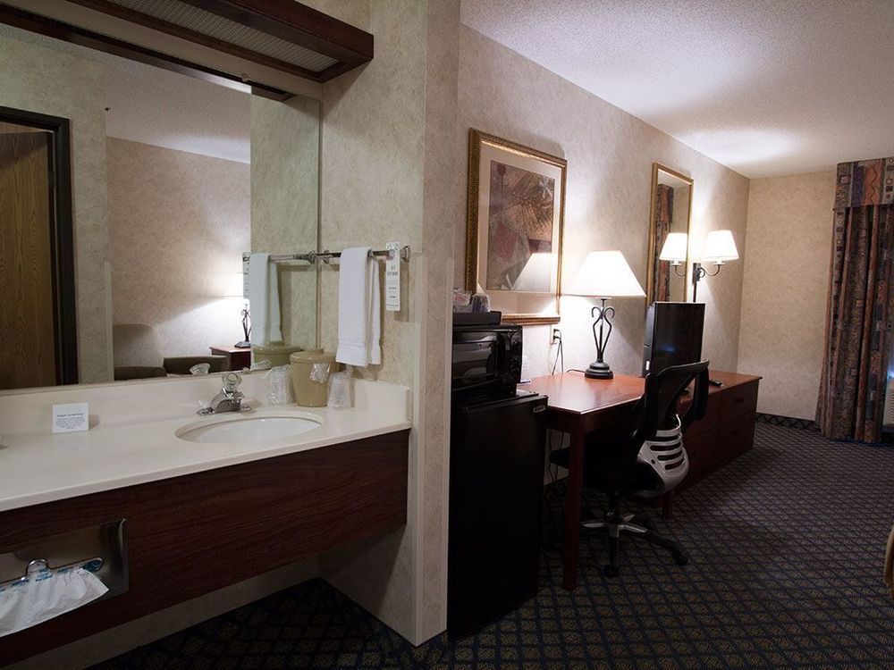 Miles City Hotel & Suites Extérieur photo
